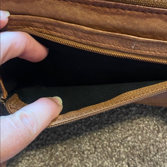 Rolf’s Women’s Genuine Tan Brown Leather Wallet - Picture 11 of 15